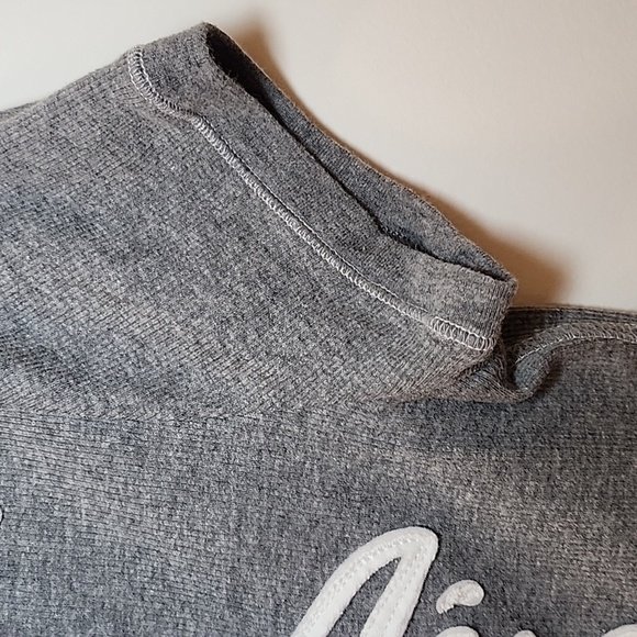 Aeropostale Y2K Henly Charcoal Tee with Logo Sz Large - Picture 9 of 16